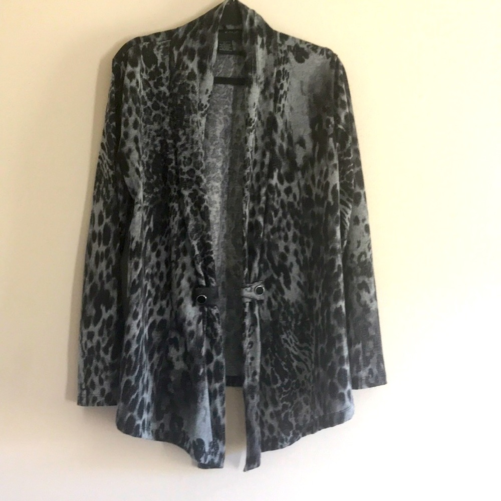 Ladies open-front jacket